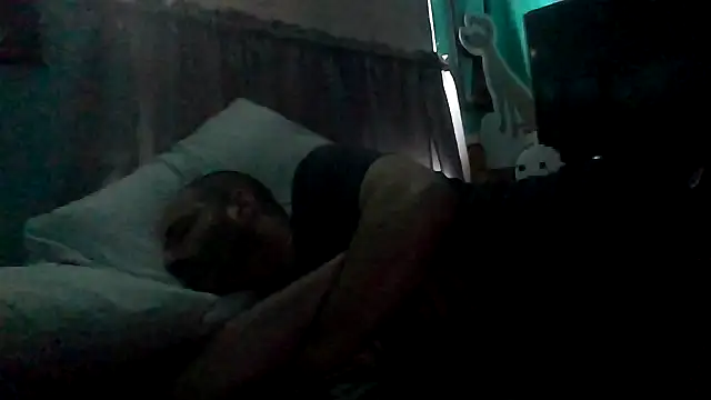 Snapshot of Novabear6996 chatting on 02-21-26, 06:42 Novabear6996 online show from 02-21-26, 06:42