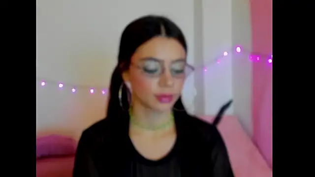 Danna Myst online show from 10-24-25, 11:45