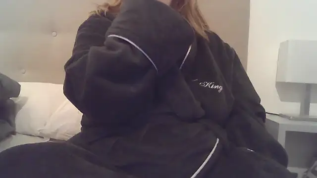 sizha6 online show from 11-21-25, 06:45