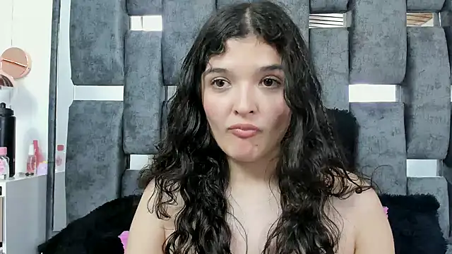 ARTEMISAKIM online show from 10-10-25, 03:33