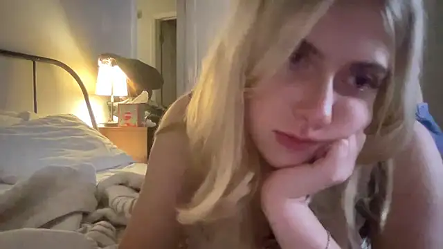 Snapshot of sinfulblonde1 chatting on 02-15-25, 04:14 sinfulblonde1 online show from 02-15-25, 04:14