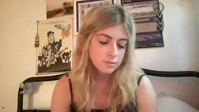 Snapshot of sinfulblonde1 chatting on 02-18-25, 10:58 sinfulblonde1 online show from 02-18-25, 10:58