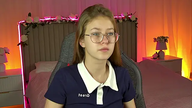 EveMundie online show from 10-23-25, 10:47