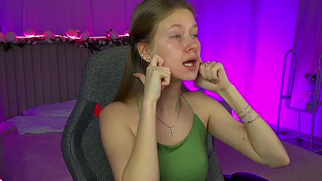 EveMundie online show from 11-27-25, 12:51