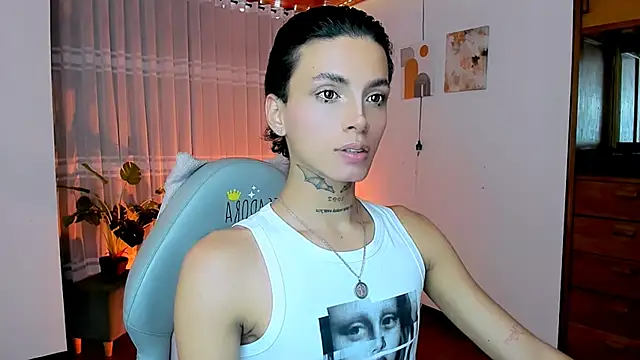Snapshot of nilam_valker chatting on 06-10-26, 10:30 nilam valker online show from 06-10-26, 10:30