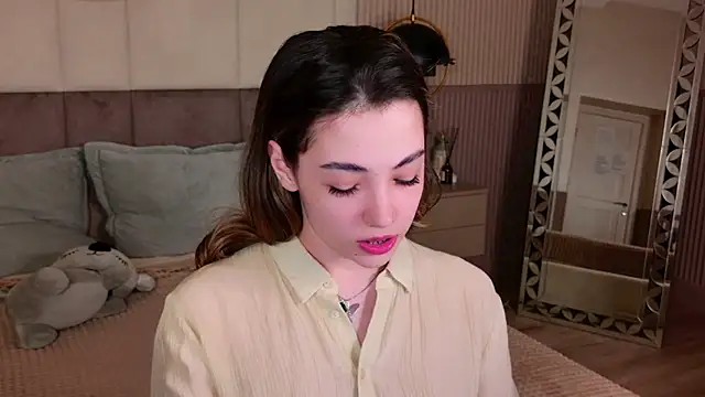 Snapshot of Alice_Deleon chatting on 02-27-25, 09:25 Alice Deleon online show from 02-27-25, 09:25