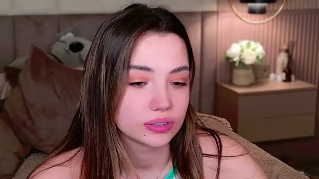 Snapshot of Alice_Deleon chatting on 03-03-25, 01:10 Alice Deleon online show from 03-03-25, 01:10