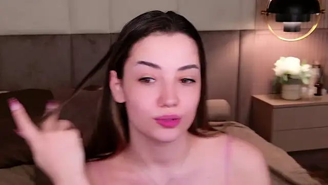 Snapshot of Alice_Deleon chatting on 03-08-25, 07:49 Alice Deleon online show from 03-08-25, 07:49