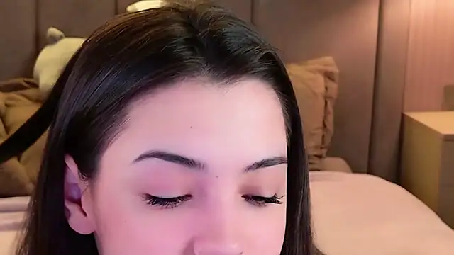 Snapshot of Alice_Deleon chatting on 11-08-25, 10:48 Alice Deleon online show from 11-08-25, 10:48