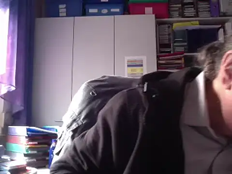 HMStraps01 online show from 12-12-24, 09:30