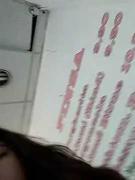 sexymelli18 online show from 05-10-26, 07:35