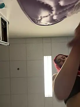 sexymelli18 online show from 07-21-26, 03:25