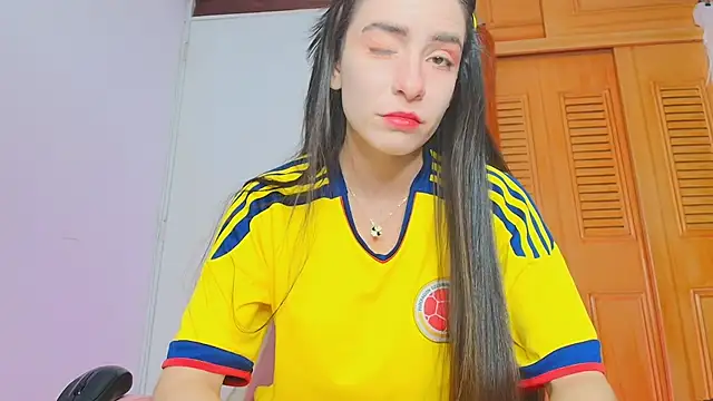 Peach Rose  online show from 11-15-25, 05:09