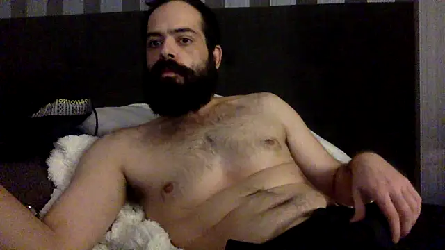 guccititi online show from 09-29-25, 10:42