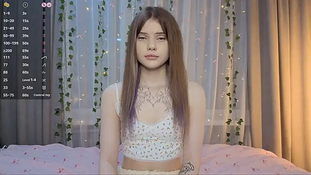 CarolinePepper online show from 04-15-26, 07:58