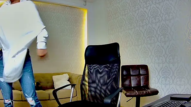 MaxKaiden online show from 03-03-26, 05:35