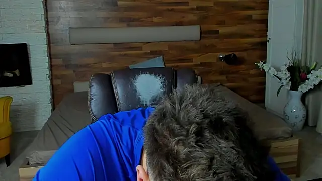 MaxKaiden online show from 03-31-26, 06:03