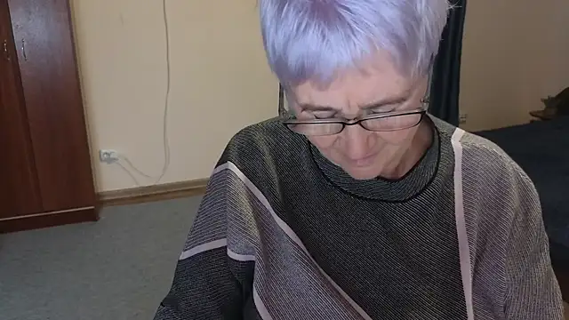 Sandra Snowflake online show from 11-06-25, 12:06