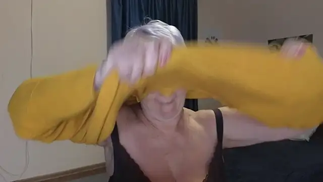 Sandra Snowflake online show from 11-07-25, 04:01