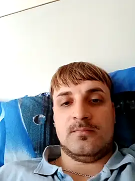 Snapshot of Eusuntnoulgigolo chatting on 02-19-25, 09:39 Eusuntnoulgigolo online show from 02-19-25, 09:39