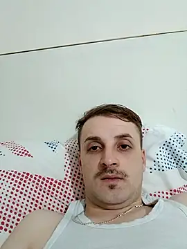 Snapshot of Eusuntnoulgigolo chatting on 10-07-25, 06:38 Eusuntnoulgigolo online show from 10-07-25, 06:38