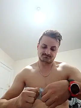 Snapshot of Eusuntnoulgigolo chatting on 10-19-25, 06:36 Eusuntnoulgigolo online show from 10-19-25, 06:36