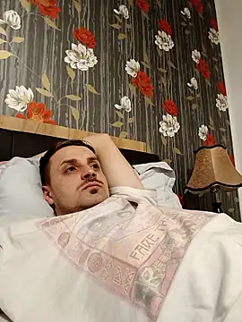 Eusuntnoulgigolo online show from 12-15-25, 07:40