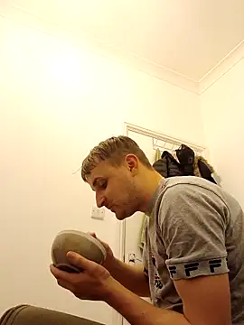 Eusuntnoulgigolo online show from 02-10-26, 08:24