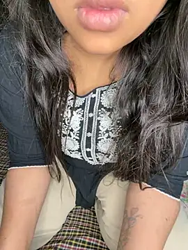 Snapshot of Sassy-soumu chatting on 11-11-25, 07:47 Sassy-soumu online show from 11-11-25, 07:47