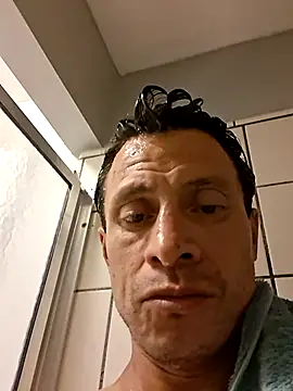 Snapshot of salchichon_69 chatting on 06-03-26, 08:06 salchichon 69 online show from 06-03-26, 08:06