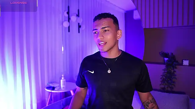 Rafa2004Cruz online show from 03-07-26, 12:46