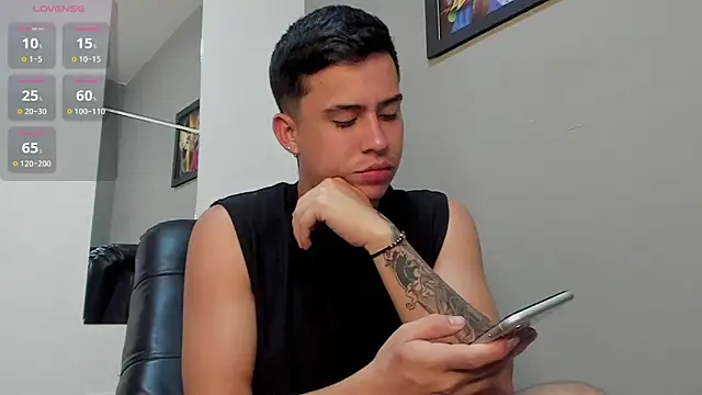 mattiwsmorris  online show from 03-10-26, 11:48