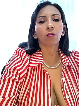 Mrsvictoriaaa online show from 01-08-26, 08:11