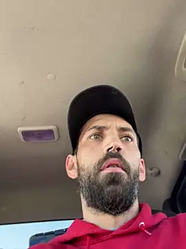 Snapshot of QueenM3 chatting on 09-08-25, 03:33 QueenM3 online show from 09-08-25, 03:33