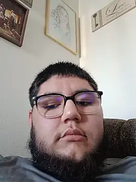 Snapshot of Bigdaddy-Marc chatting on 05-17-26, 12:30 Bigdaddy-Marc online show from 05-17-26, 12:30
