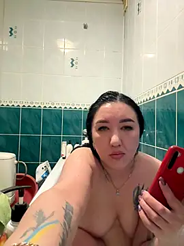 Naughtbaby 2025 online show from 11-13-25, 04:06