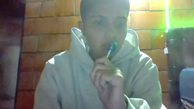 cora-gunn online show from 03-16-25, 04:09