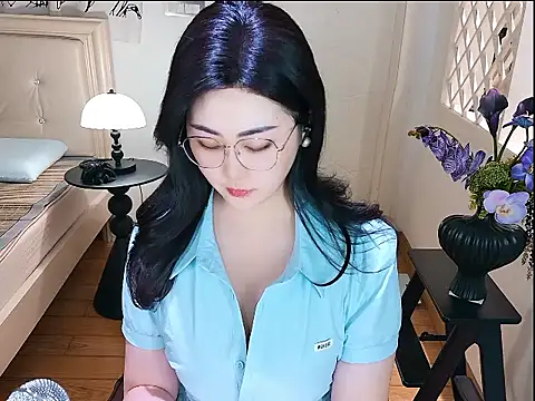 Tingdie online show from 09-29-25, 05:29