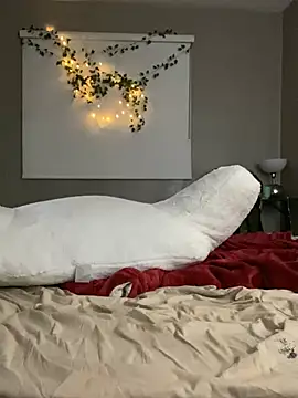 Snapshot of PersianCream77 chatting on 02-21-25, 10:07 PersianCream77 online show from 02-21-25, 10:07