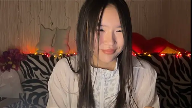 Asian Vi online show from 03-14-25, 01:02