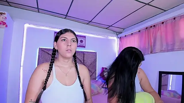 Snapshot of Cristal_Smith20 chatting on 09-12-25, 07:36 Cristal Smith20 online show from 09-12-25, 07:36