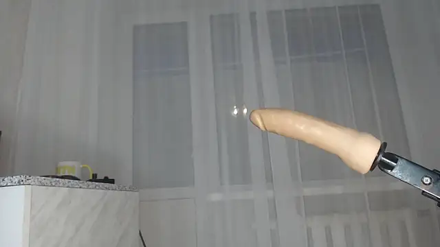 DreamMoon online show from 12-15-25, 01:15