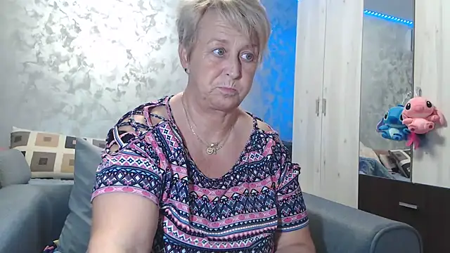 RosesandLillies online show from 11-14-25, 06:17