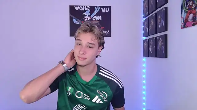 Snapshot of jack_walker190 chatting on 09-12-25, 03:56 jack walker190 online show from 09-12-25, 03:56