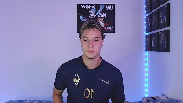 Snapshot of jack_walker190 chatting on 09-18-25, 01:18 jack walker190 online show from 09-18-25, 01:18