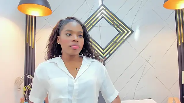 EmilyDiaaz online show from 03-06-25, 04:28