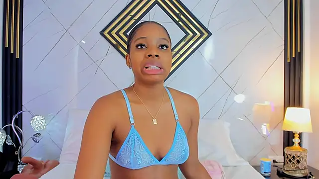 EmilyDiaaz online show from 09-18-25, 12:18