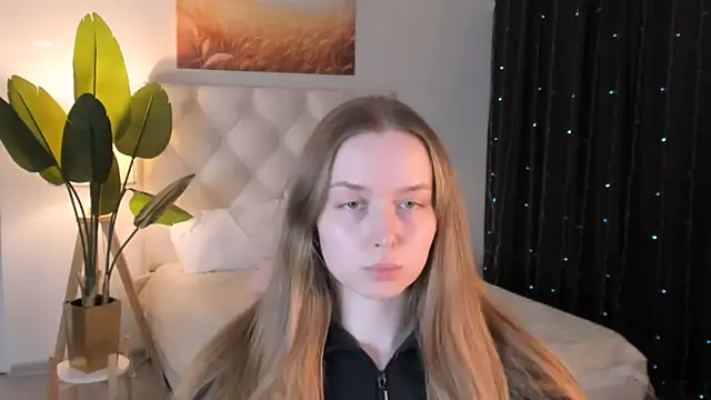 JenniferGraces online show from 05-20-26, 01:17