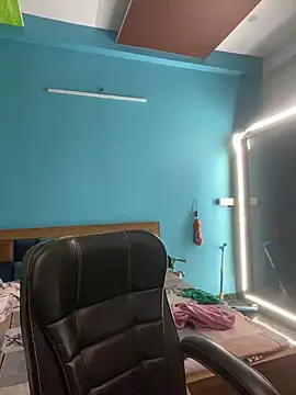 Sexy Madhuri Bhabhi online show from 03-01-25, 12:12