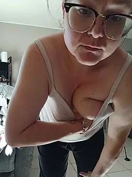 HTXBELLE online show from 11-05-25, 07:25